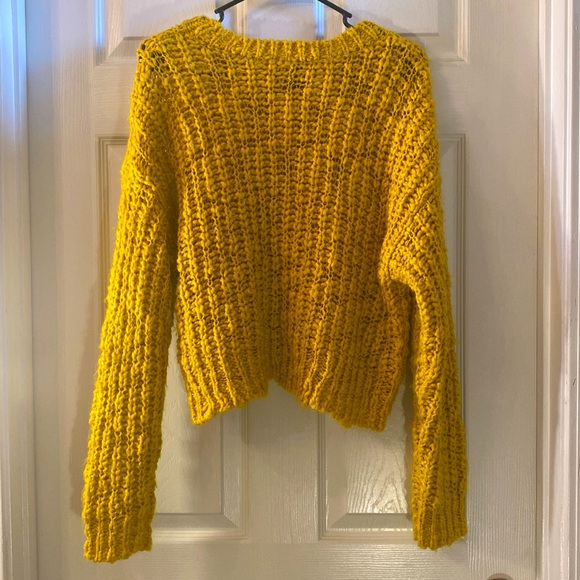 Forever 21 Yellow Chunky Knit Crew Neck Sweater - Picture 6 of 11
